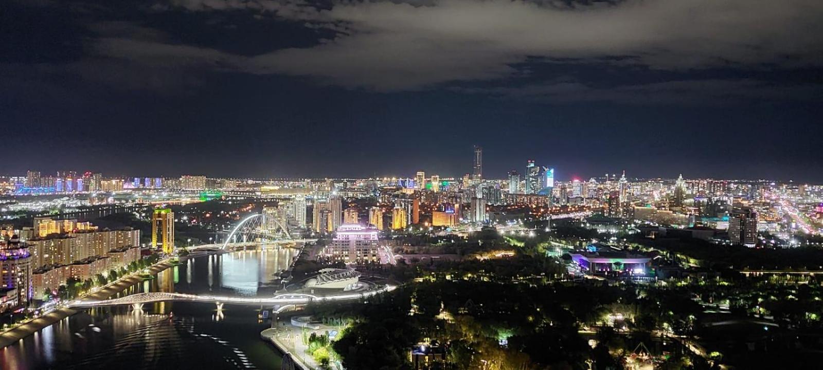 Апартаменты На Набережной С Панорамным Видом На 39 Этаже Astana Extérieur photo