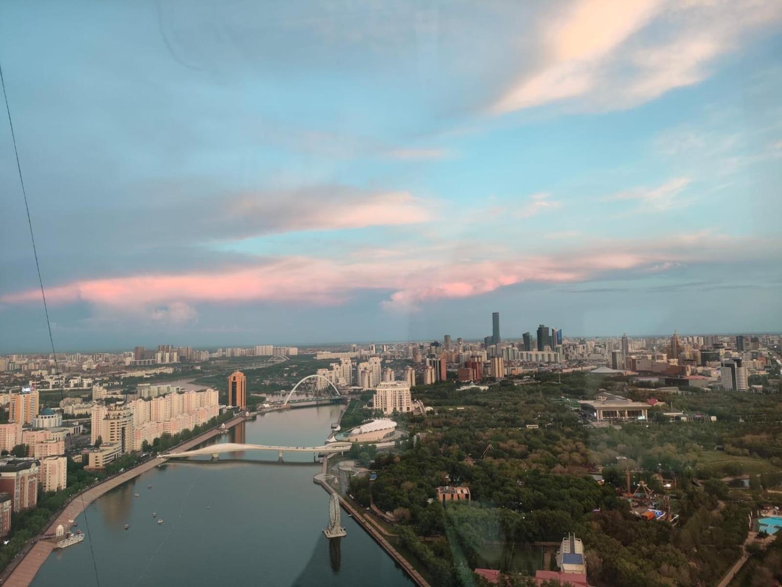Апартаменты На Набережной С Панорамным Видом На 39 Этаже Astana Extérieur photo